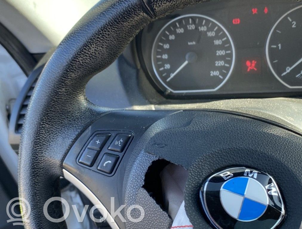 Volant   32306795570
