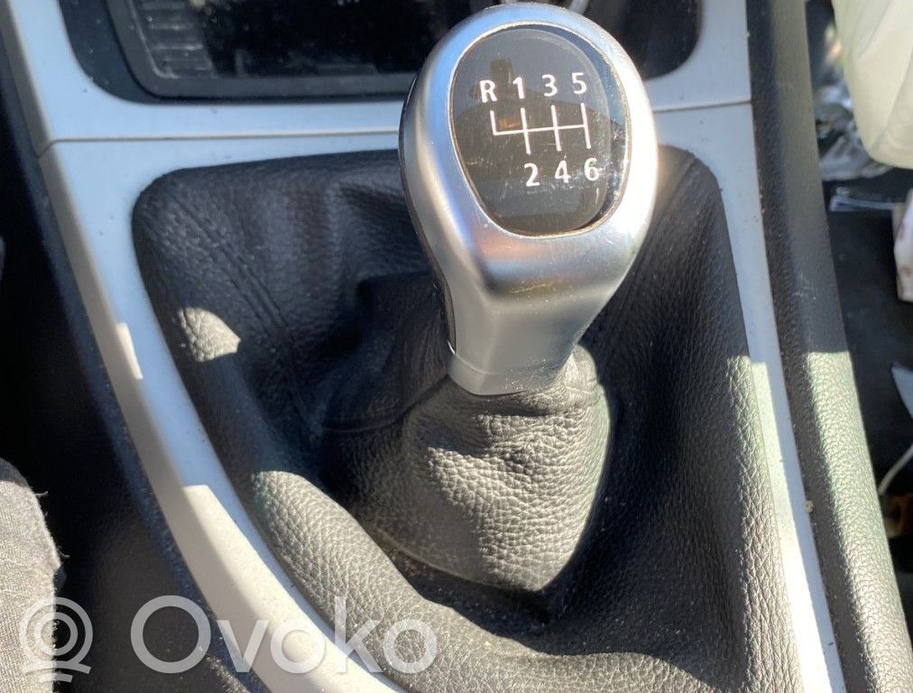 BMW 1 E82 E88 Vaihdevivun/vaihtajan verhoilu nahka/nuppi 