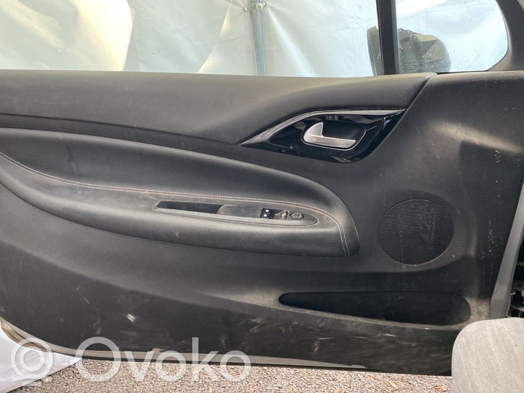 Citroen DS3 Etuoven verhoilu