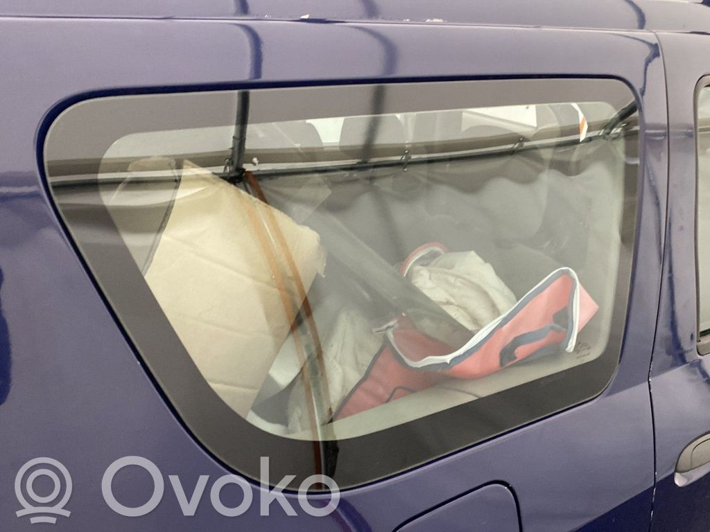 Dacia Logan I Vidrio lateral trasero 