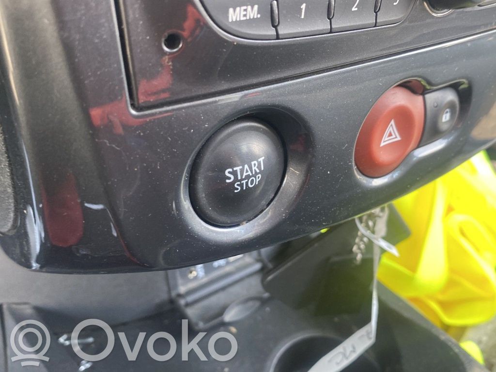 Renault Clio III Interruptor de encendido/apagado del motor 