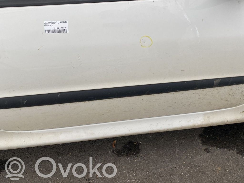 Peugeot 206+ Mască ușă față (turnată)