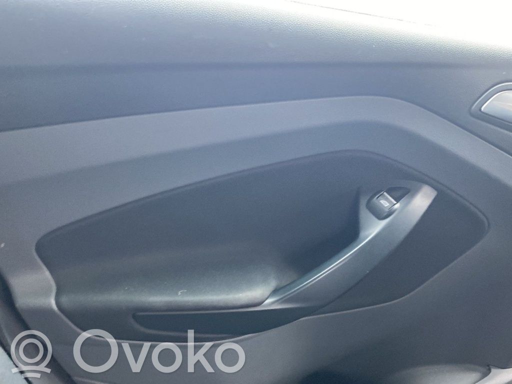 Ford C-MAX II Apmušimas galinių durų (obšifke) 