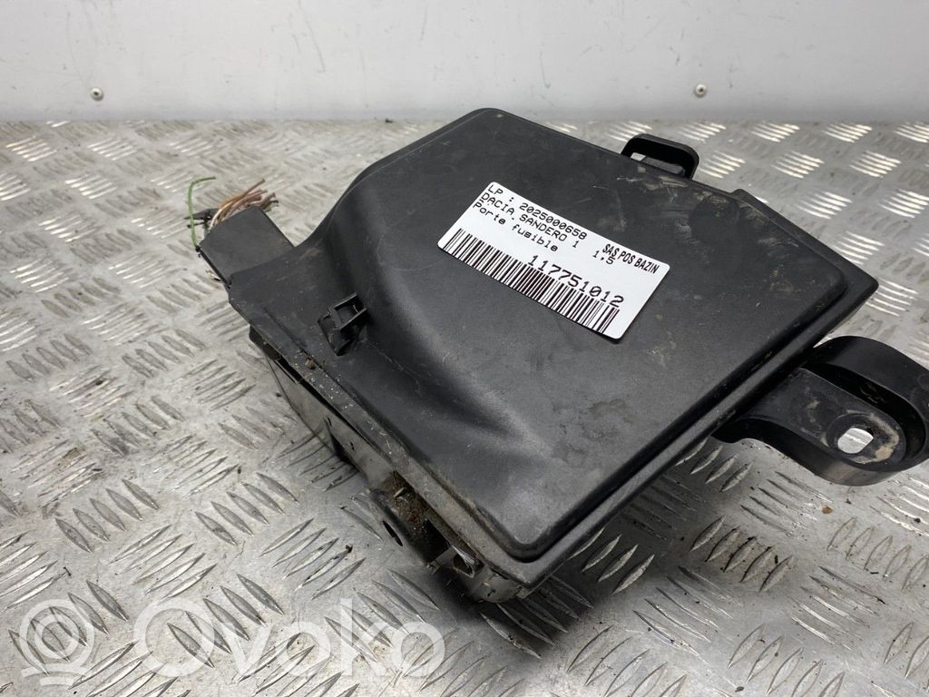 Dacia Sandero Módulo de fusible 