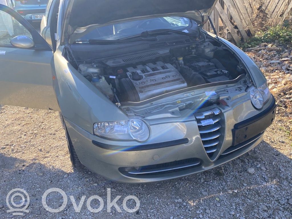 Alfa Romeo 147 Etuapurunko 
