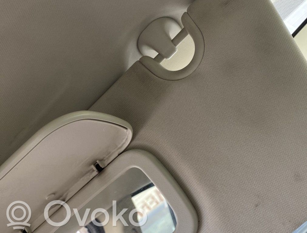 Sun visor   1DR33DW1AA