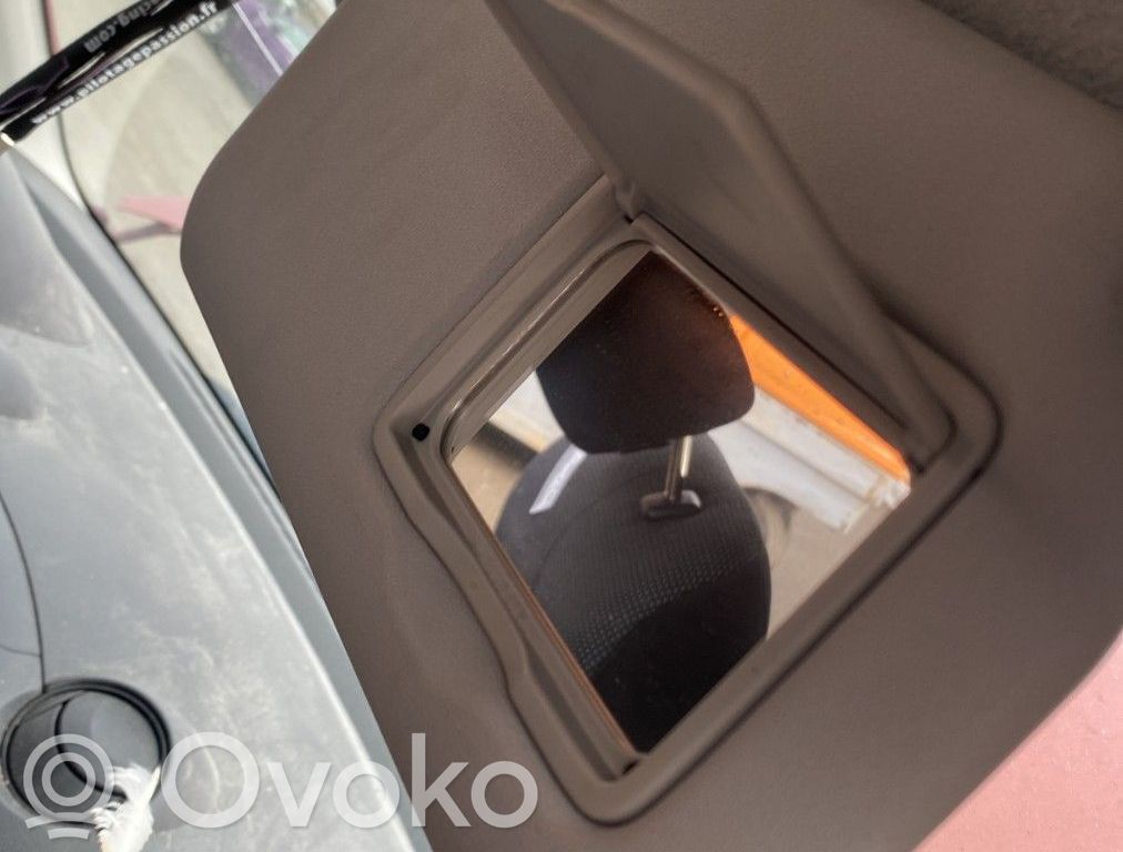 Mazda 2 Sun visor 