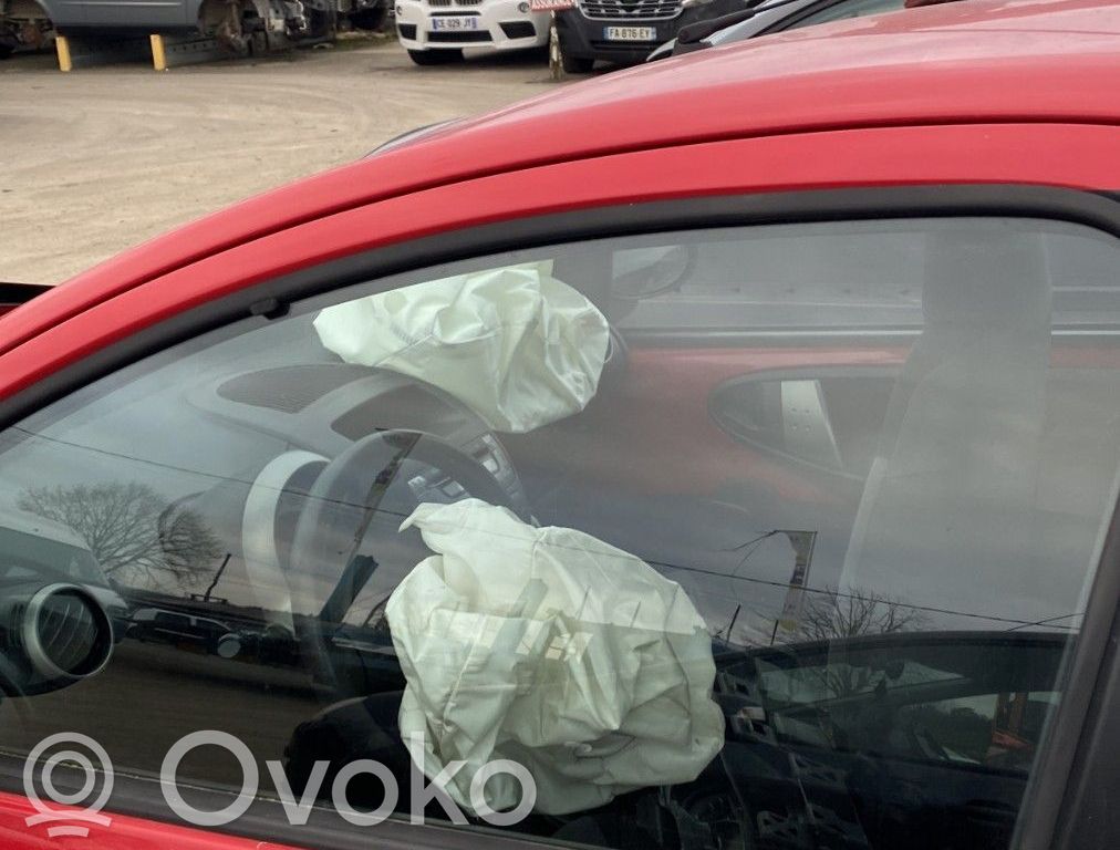 Citroen C1 Vetro del finestrino della portiera anteriore - quattro porte