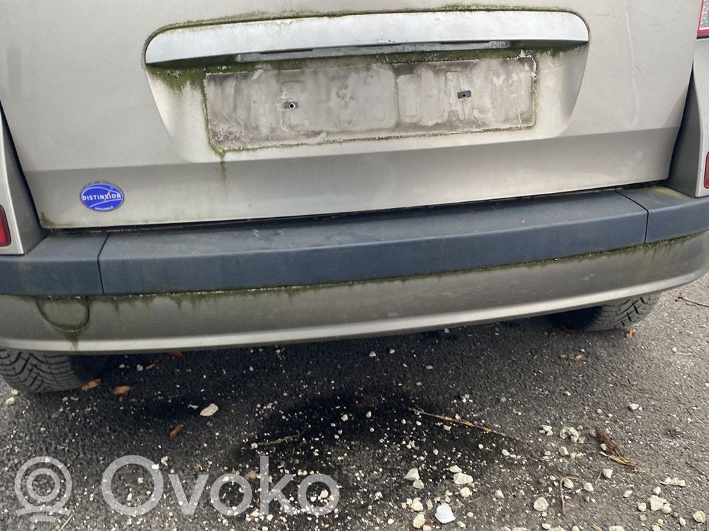 Renault Clio III Parachoques 