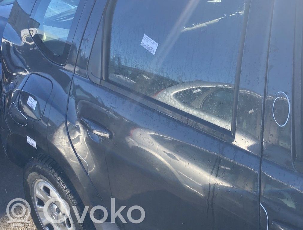 Dacia Duster Aizmugurējās durvis 