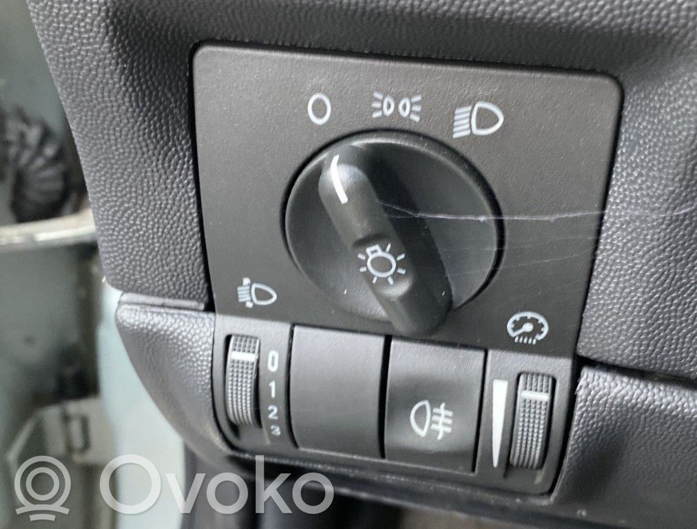 Opel Combo C Light switch 