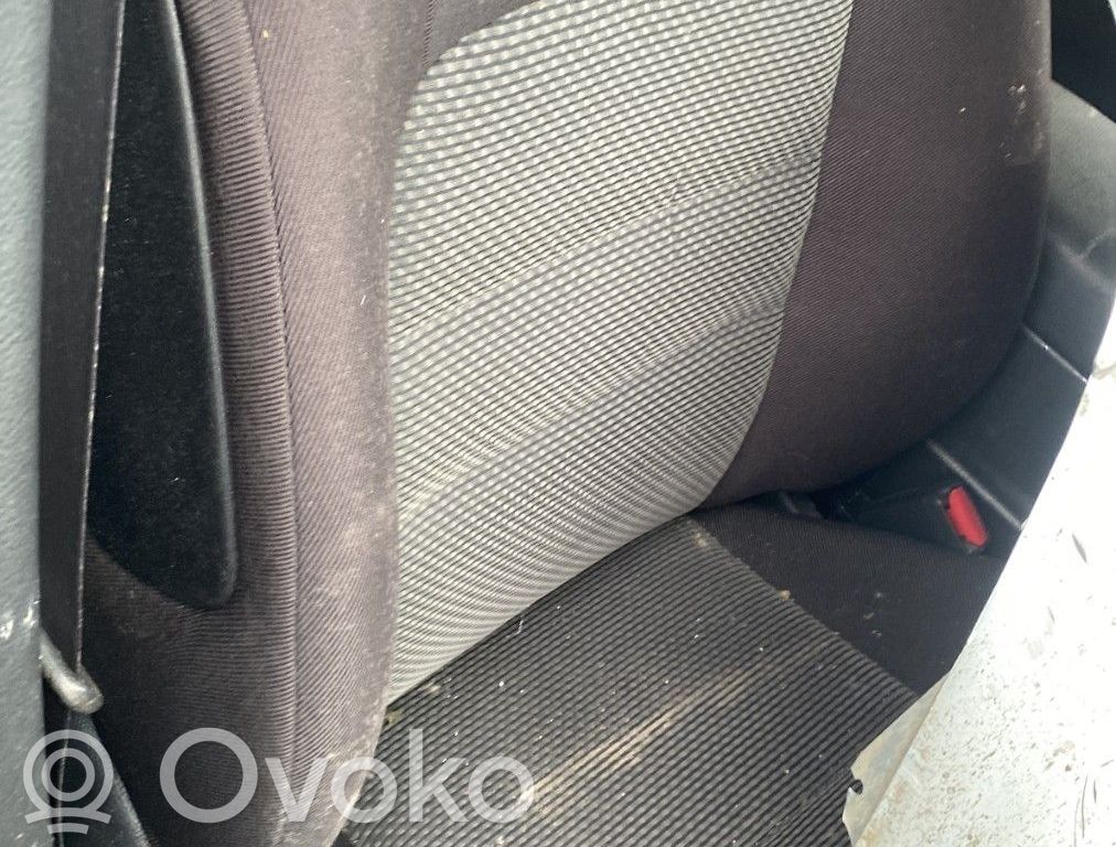 Fotel przedni pasażera   GK3J88111A02