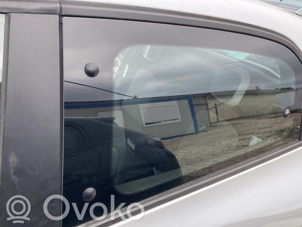 Renault Twingo III Luna de la puerta trasera 