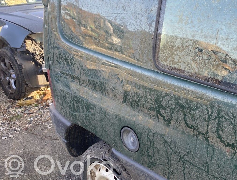 Citroen Berlingo Takakulmapaneeli 