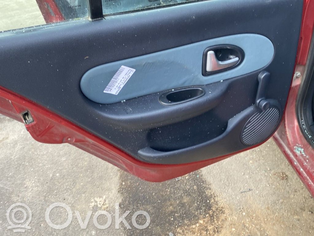 Renault Clio II Apmušimas galinių durų (obšifke) 
