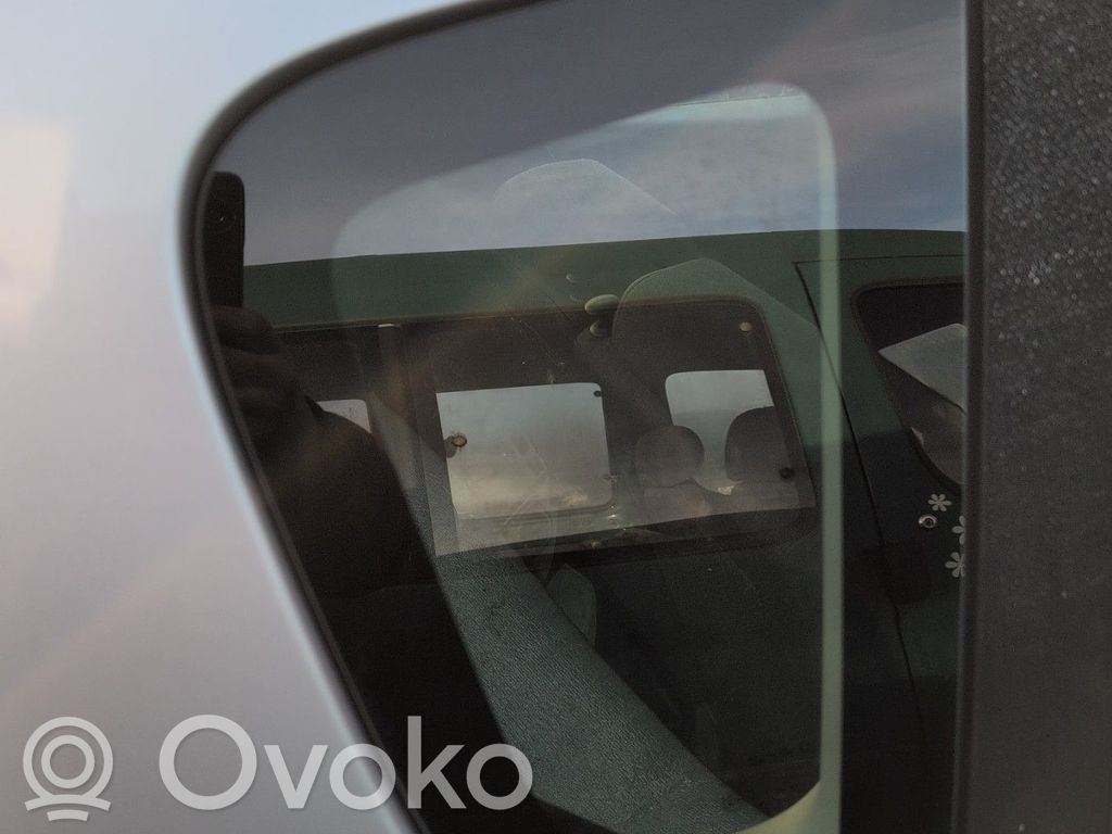 Renault Grand Modus Rear side window 