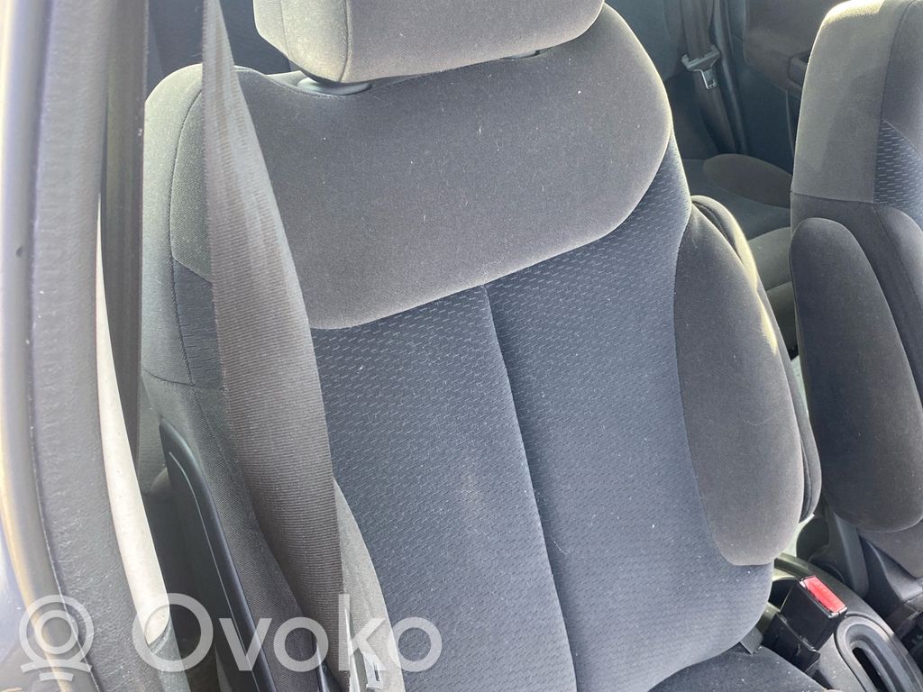 Citroen C3 Etumatkustajan istuin 
