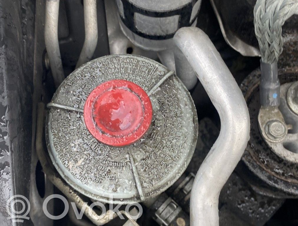 Honda Accord Ohjaustehostimen nestesäiliö 