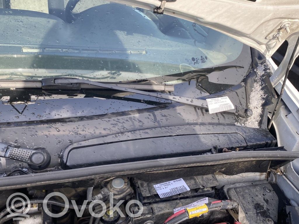 Renault Kangoo II Podszybie przednie 