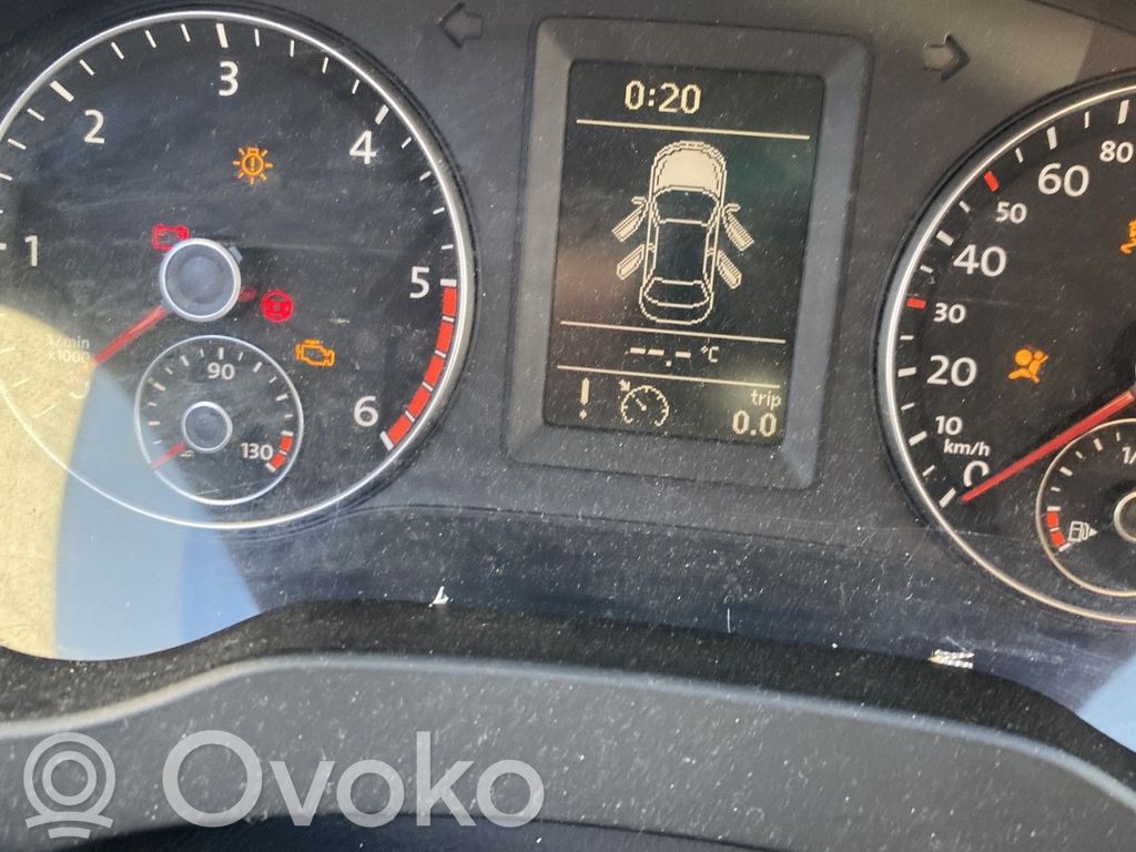 Volkswagen Jetta VI Vitezometru (grup de instrumente) 