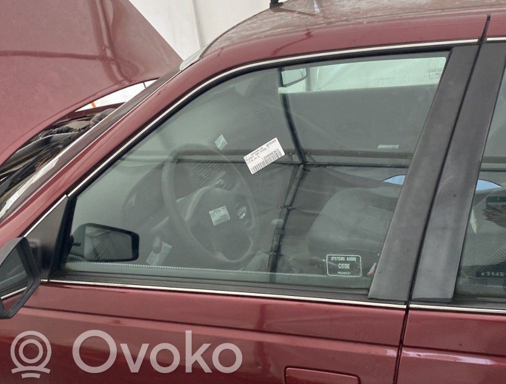 Peugeot 405 Durvis 
