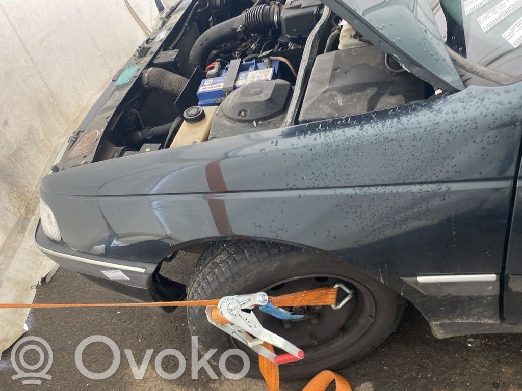 Peugeot 405 Aripă 