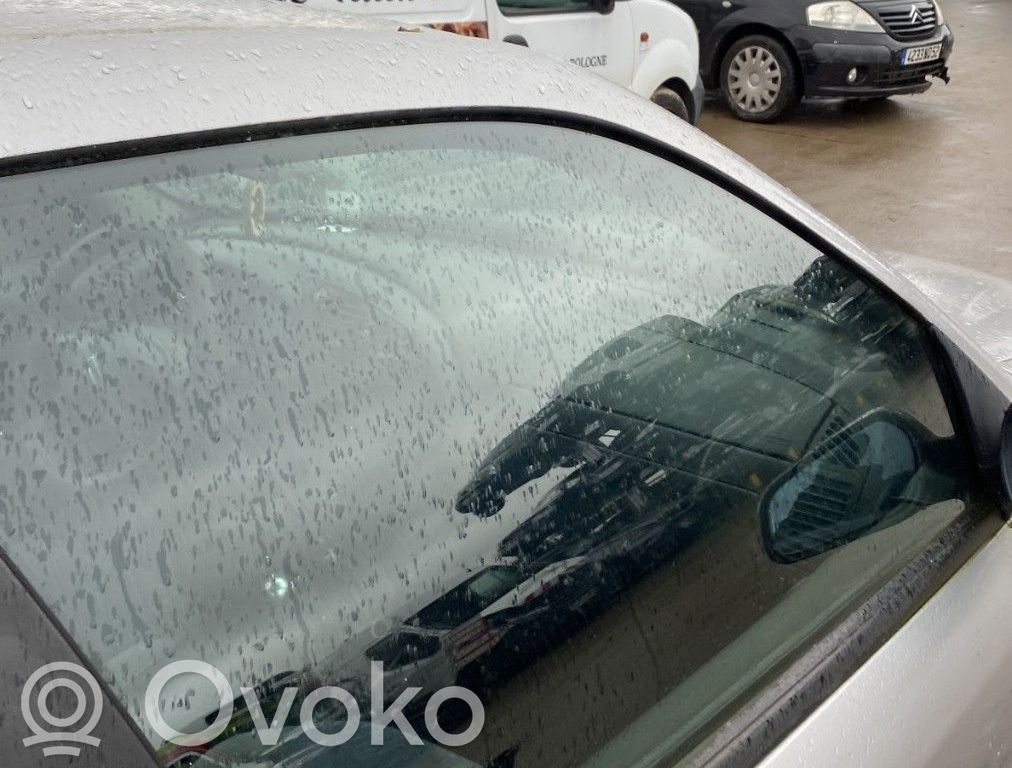 Citroen Xsara Vitre de fenêtre porte avant (4 portes) 