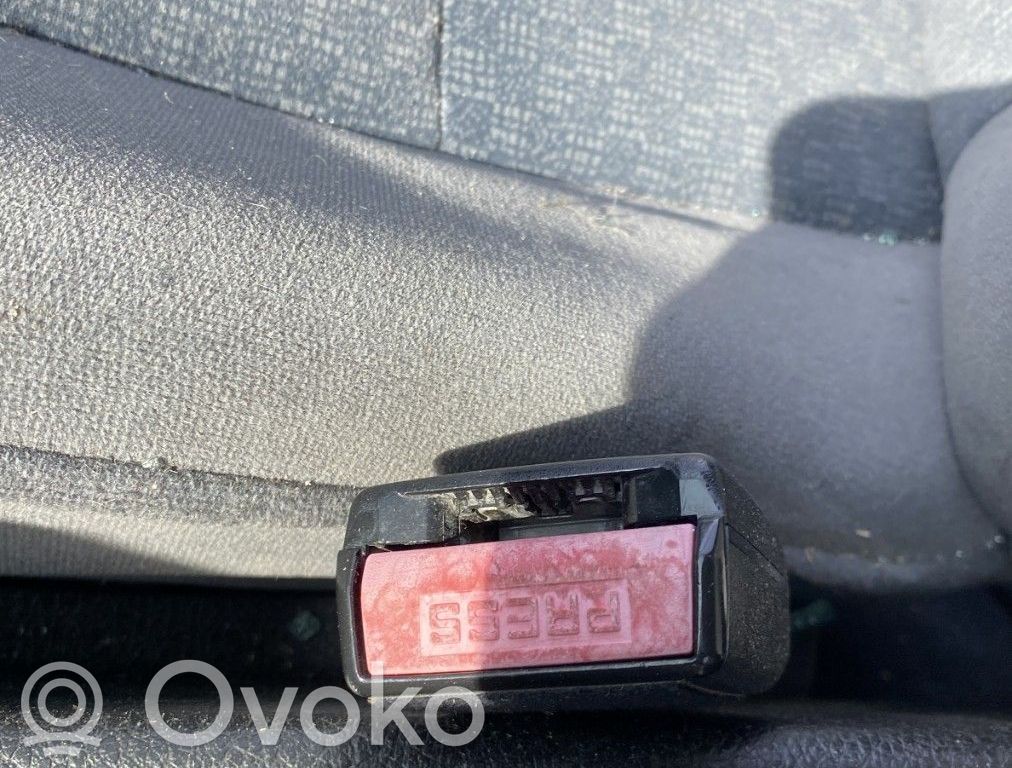 Peugeot 406 Hebilla del cinturón delantero 