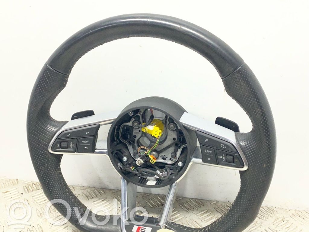 Audi TT TTS RS Mk3 8S Ohjauspyörä 