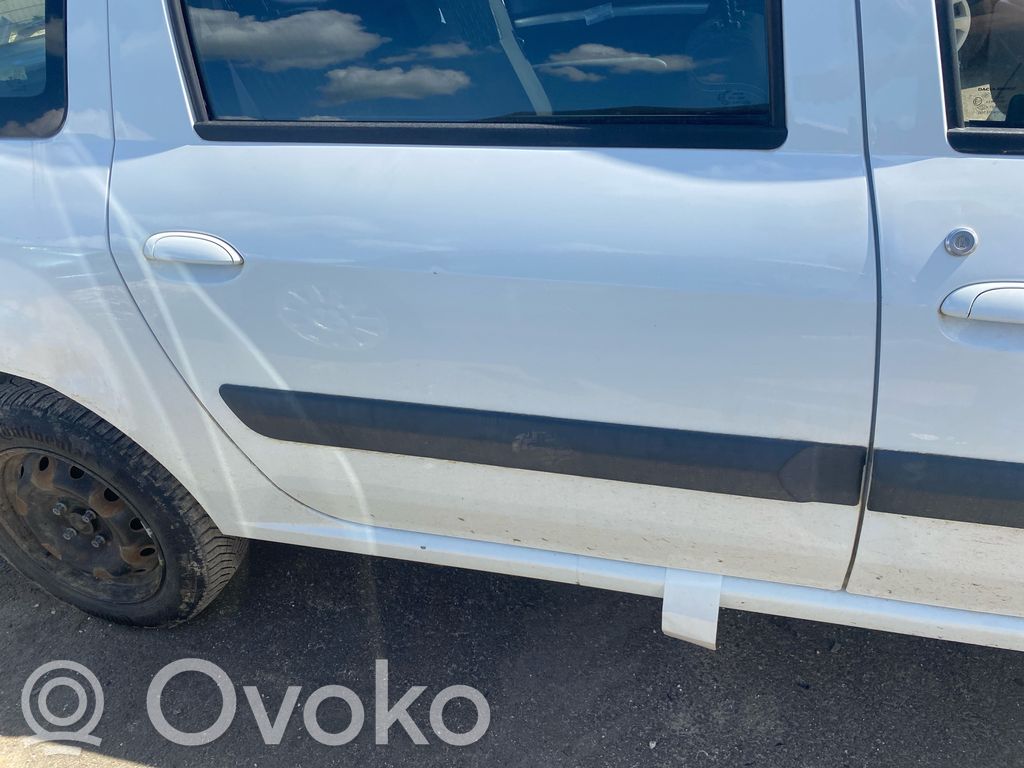 Dacia Logan I Puerta trasera 
