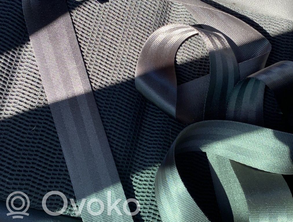 Peugeot 207 Cinturón trasero 