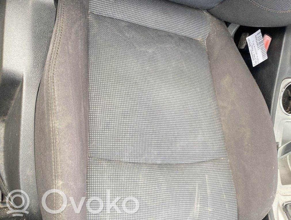 Ford S-MAX Etumatkustajan istuin 