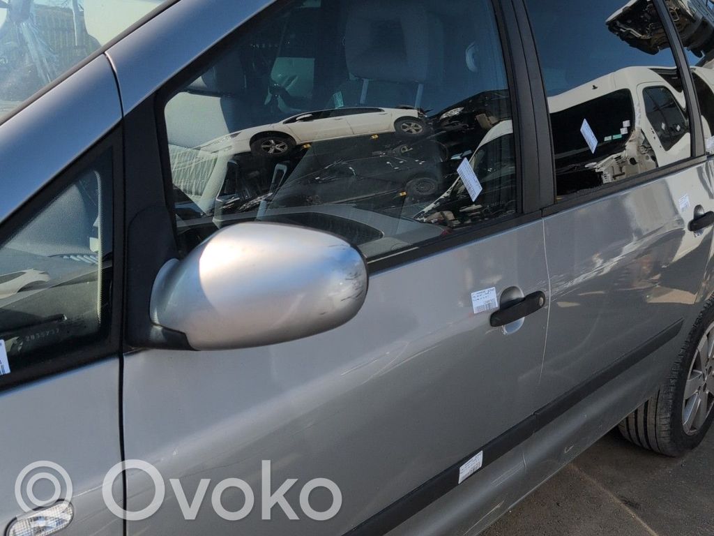Ford Galaxy Дверь 