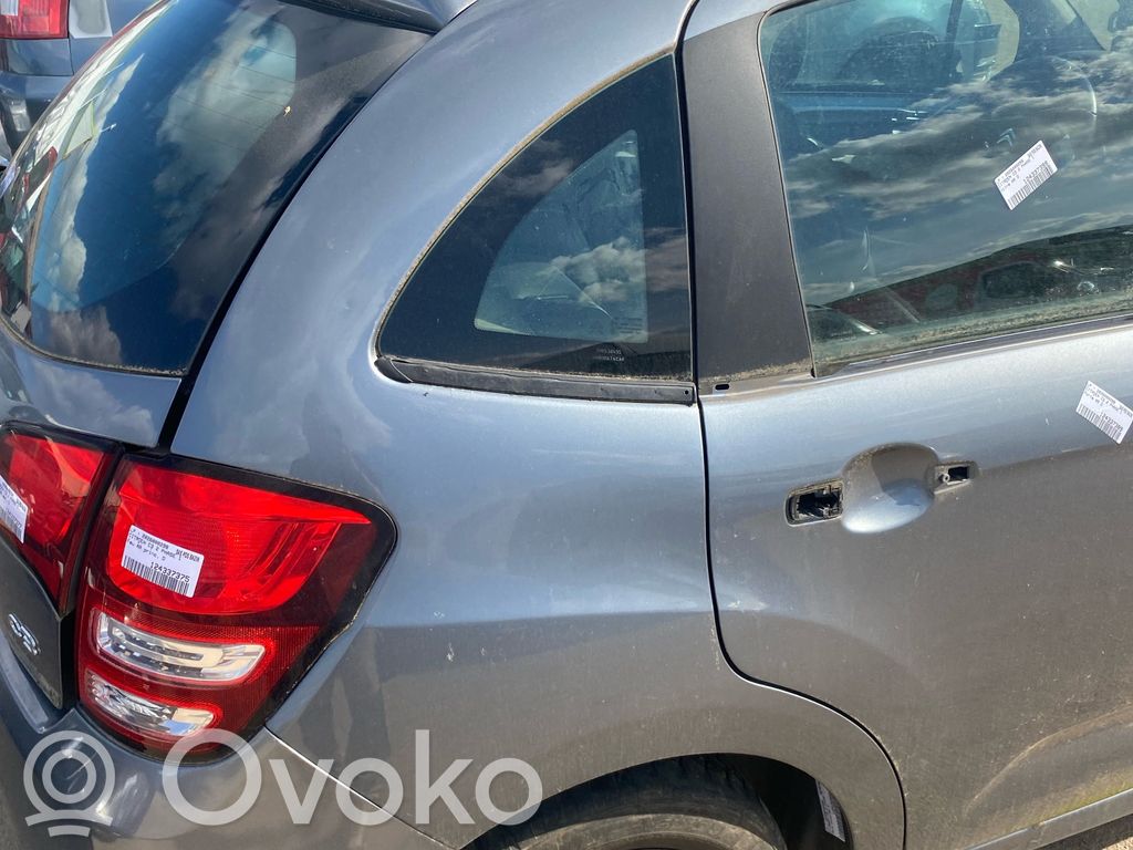 Panel lateral trasero   00008525SS