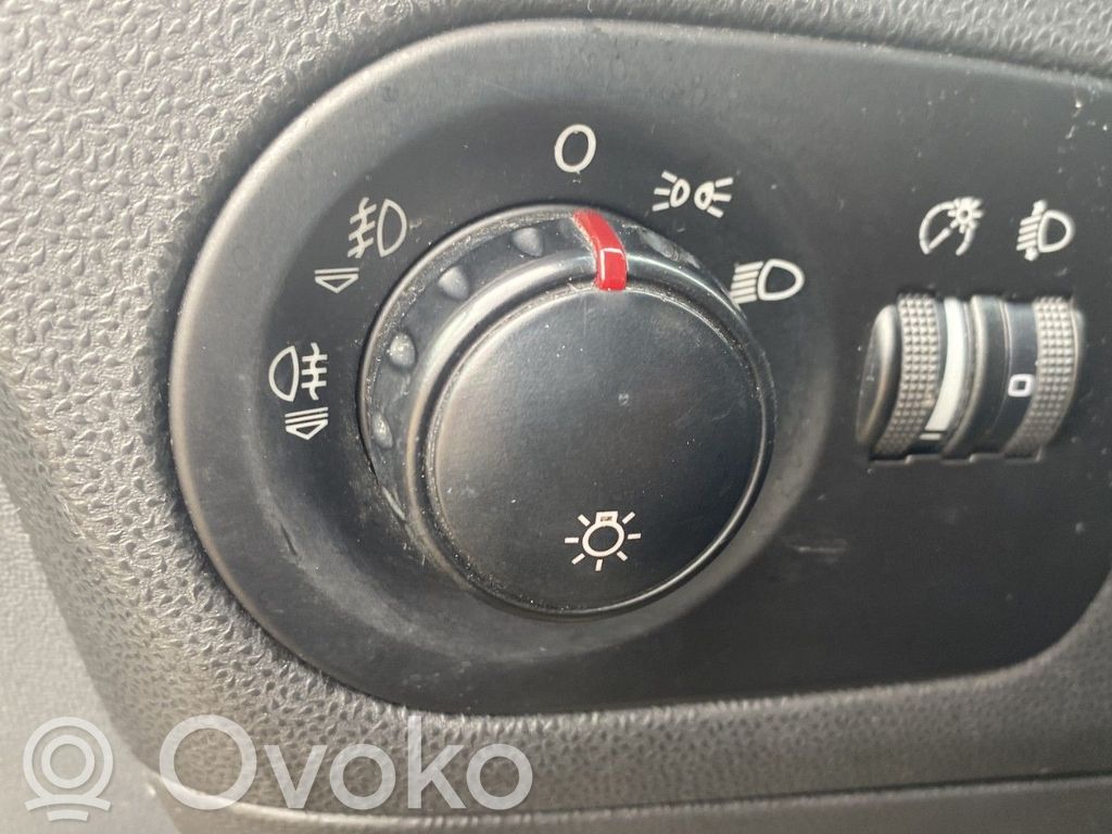Seat Leon (1P) Interruptor de luz 