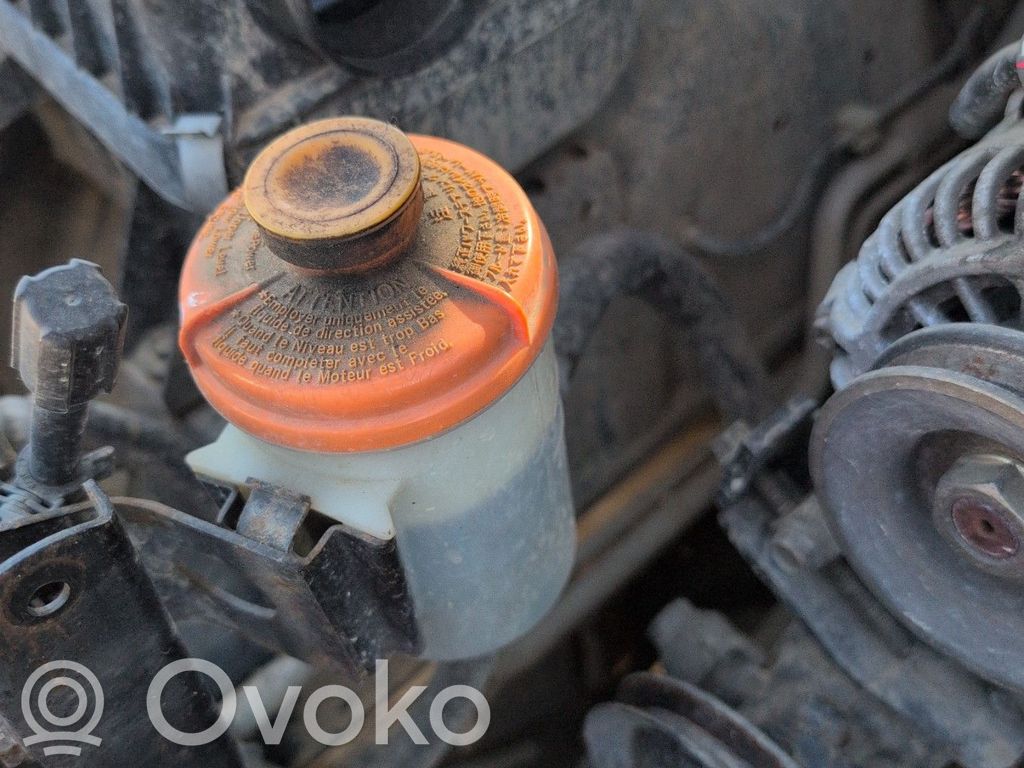 Suzuki Grand Vitara I Serbatoio/vaschetta del liquido del servosterzo