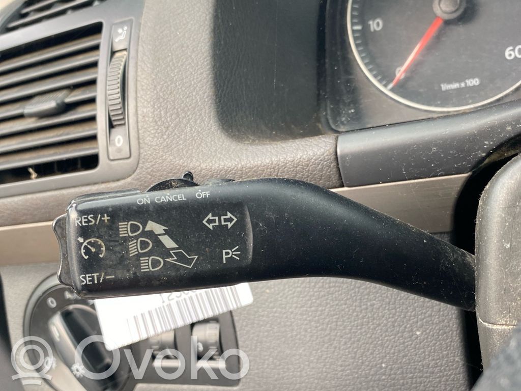 Volkswagen Touran I Leva indicatori
