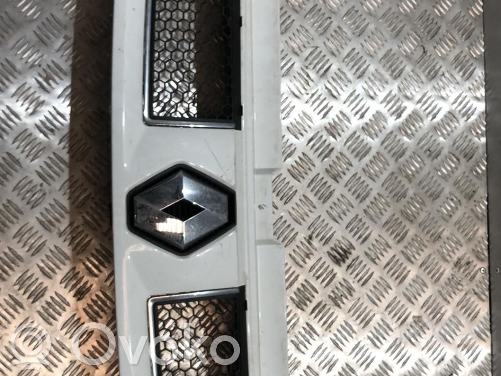 Renault Trafic II (X83) Grille de calandre avant