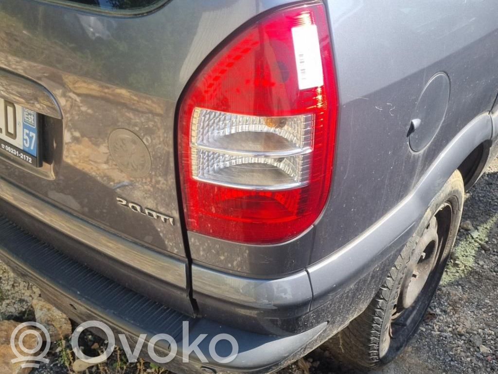 Opel Zafira A Lampă spate în caroserie 