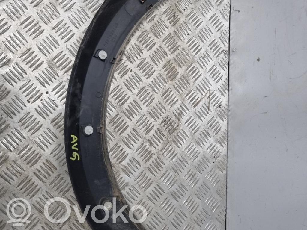 Listwa błotnika przedniego   8200526644