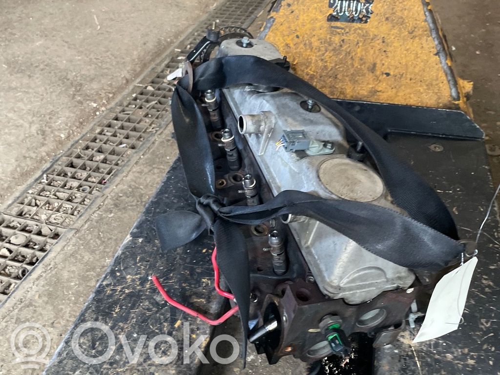 Engine head   1848114
