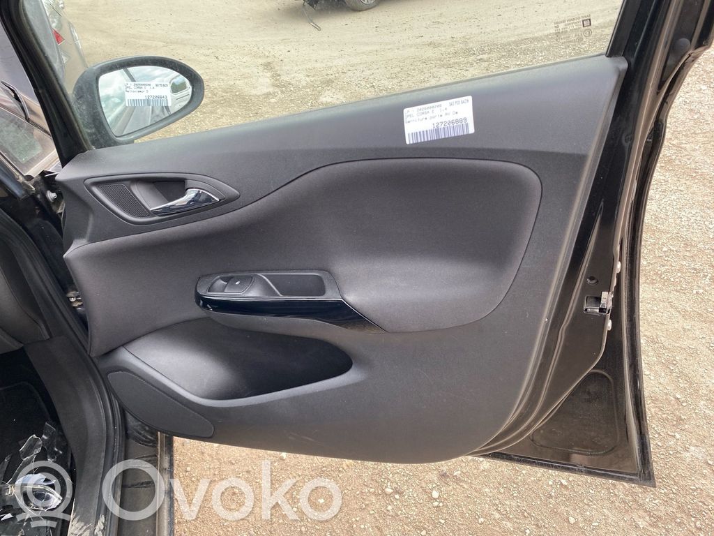 Opel Corsa E Etuoven verhoilu 