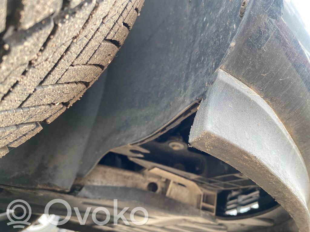 Opel Corsa E Apakšspārns 
