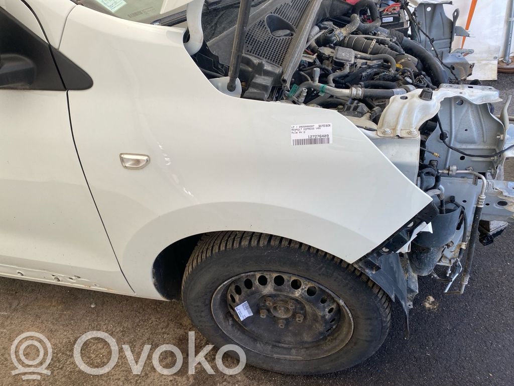 Renault Express Błotnik przedni 