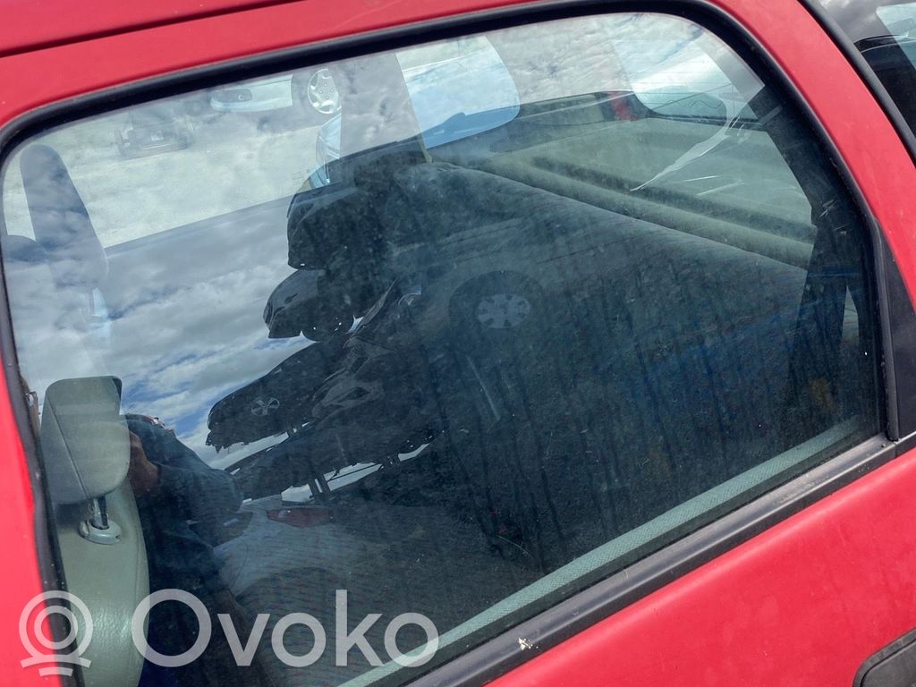 Opel Corsa B Luna de la puerta trasera 