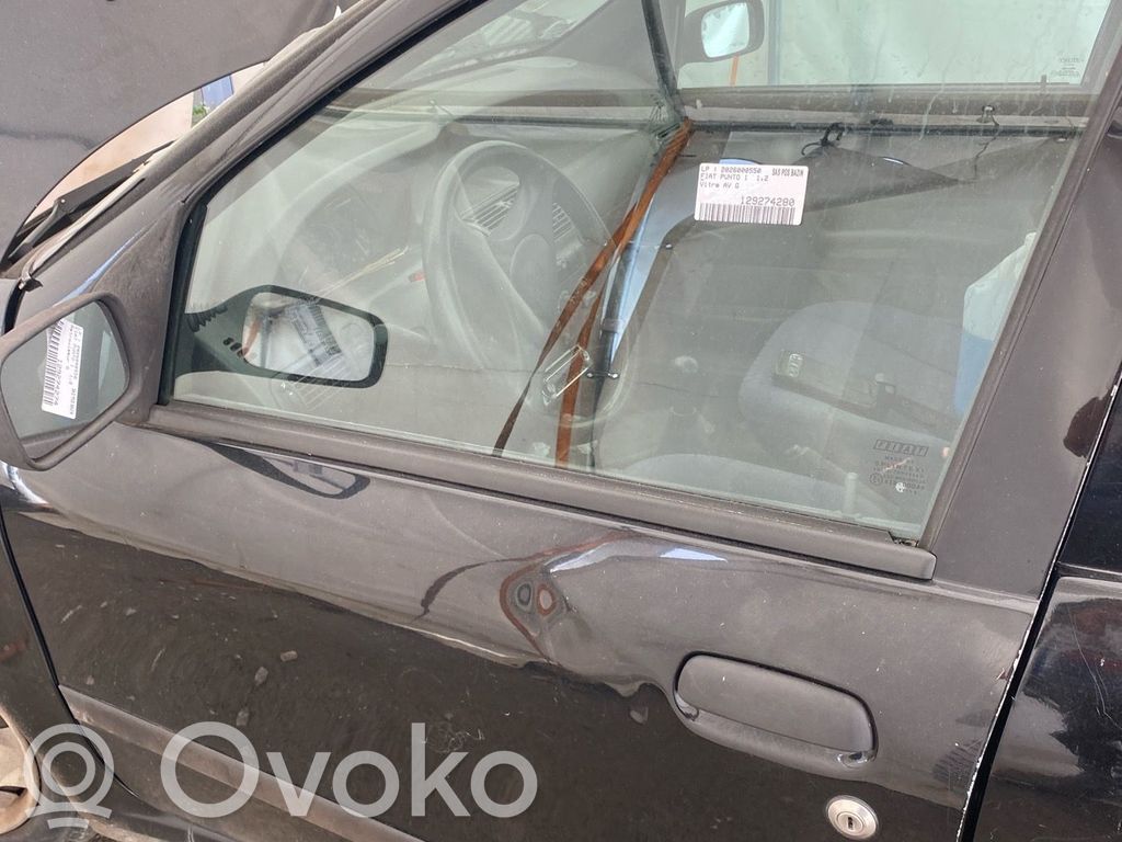 Fiat Punto (176) Puerta delantera 