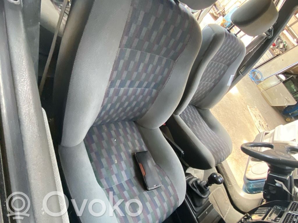 Renault 19 Scaun față pasager 