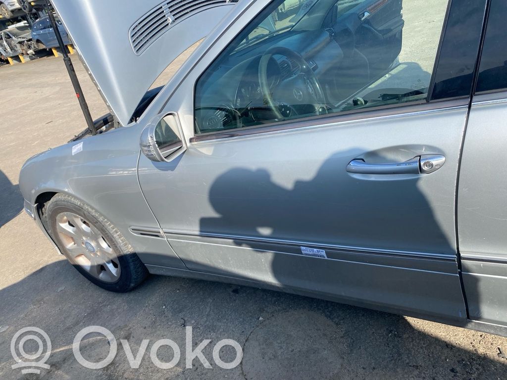 Mercedes-Benz C W203 Porte avant