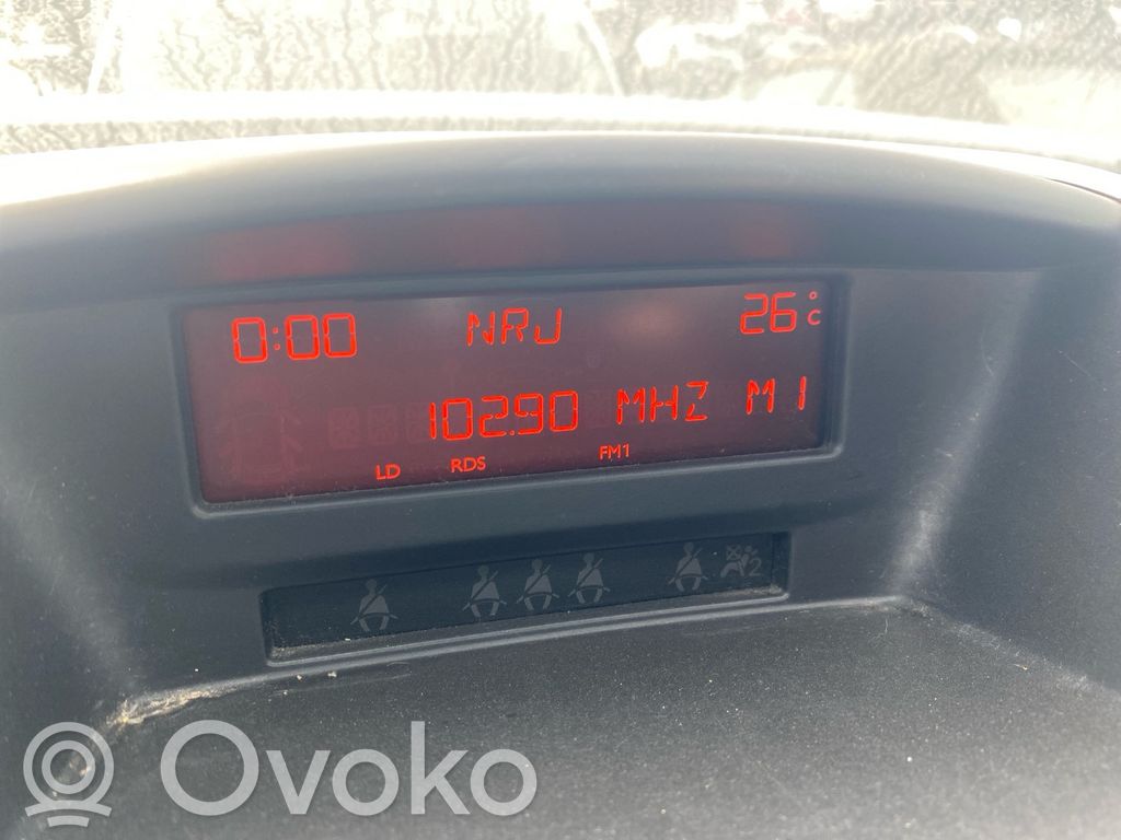 Peugeot 207 Screen/display/small screen 