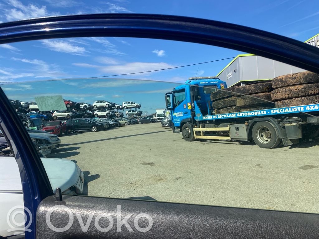 Peugeot 206 Macara ușă față cu motor 